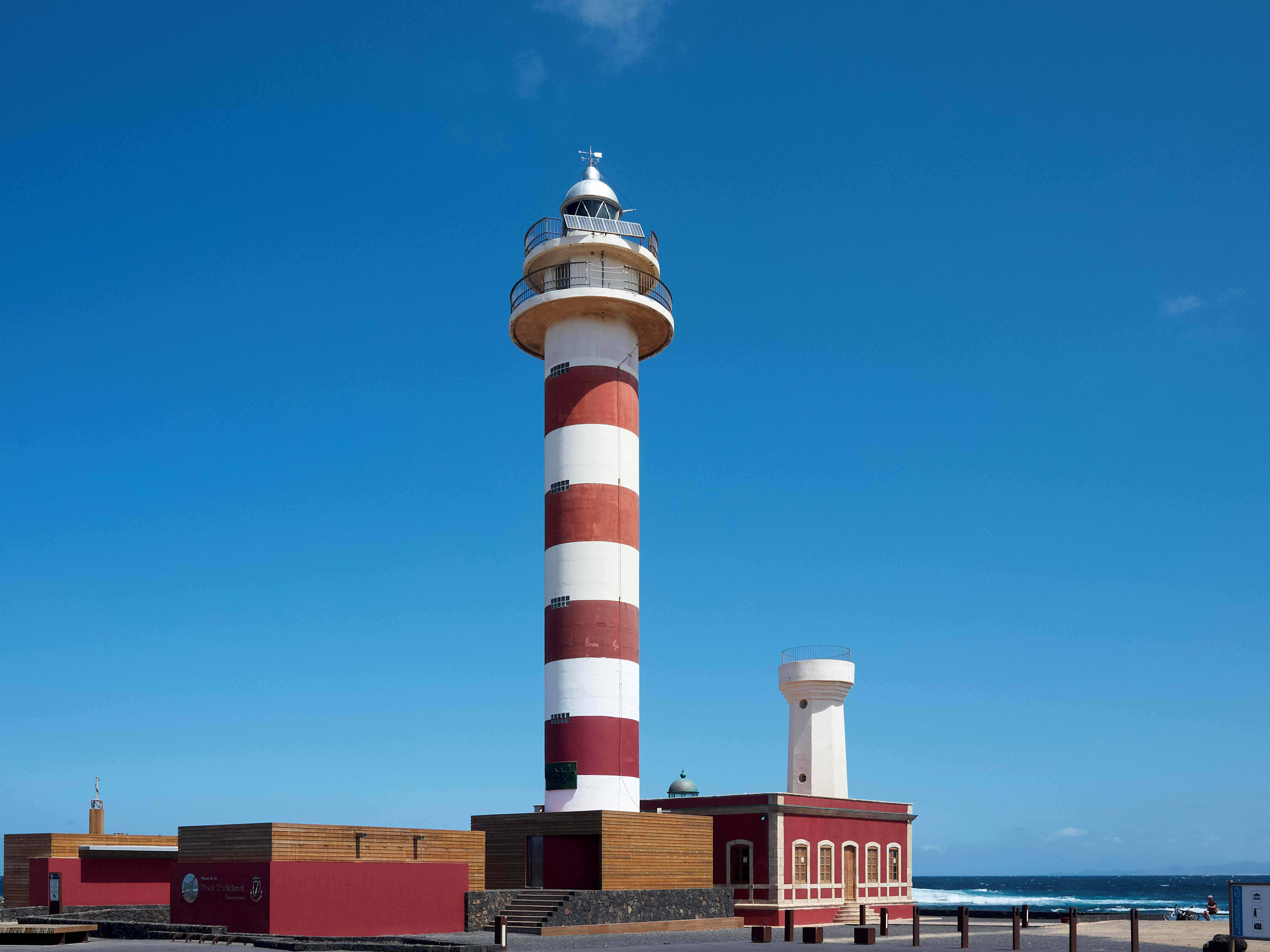 Port control tower